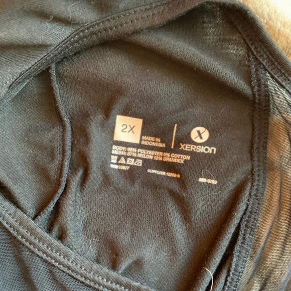 Xersion athletic top - Picture 3 of 3